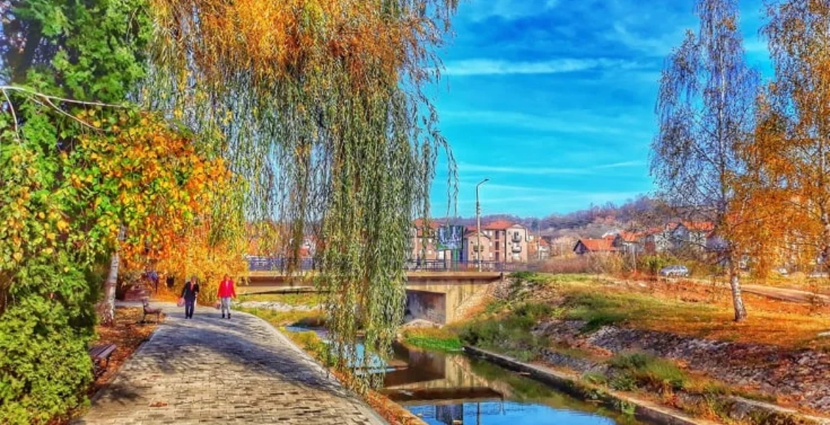 Šetalište pored reke Moravice u Sokobanji, priroda i mirno okruženje